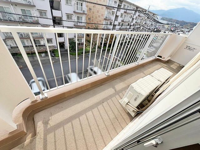 コープ野村厚木愛甲２号棟 ベランダ