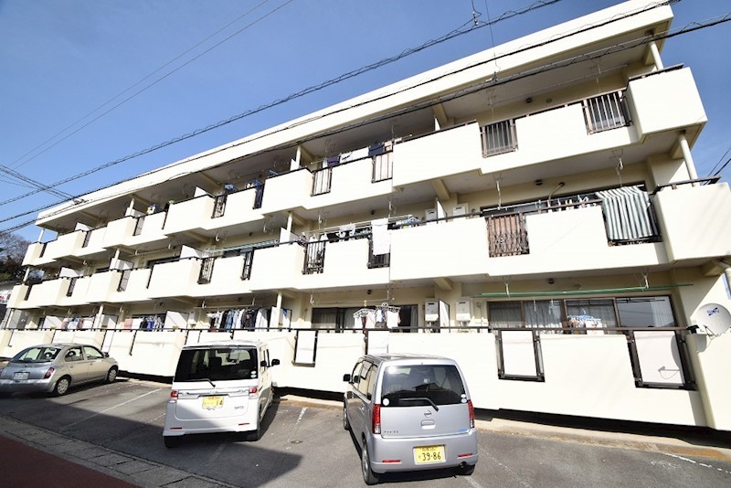 ロイヤルハイツ甲子A 307号室 外観