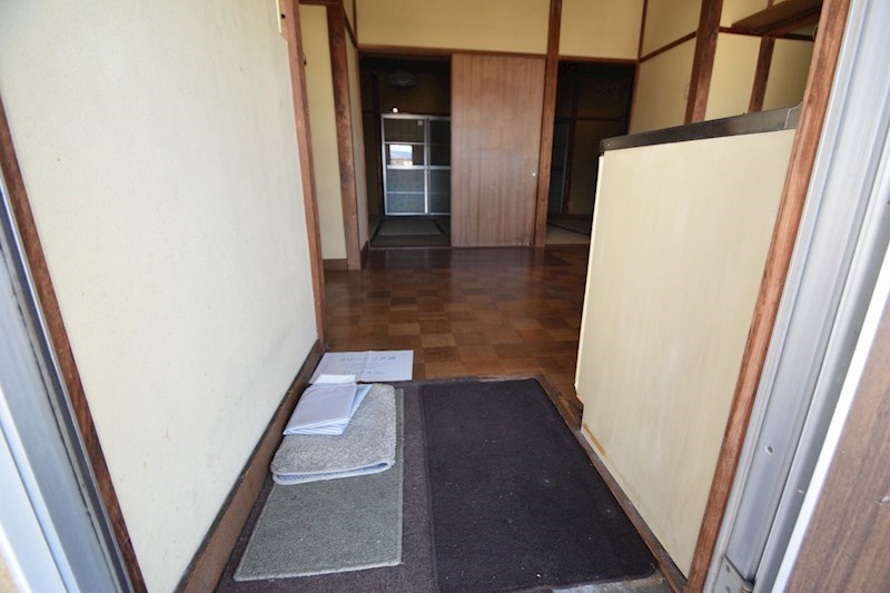 滝本荘 玄関