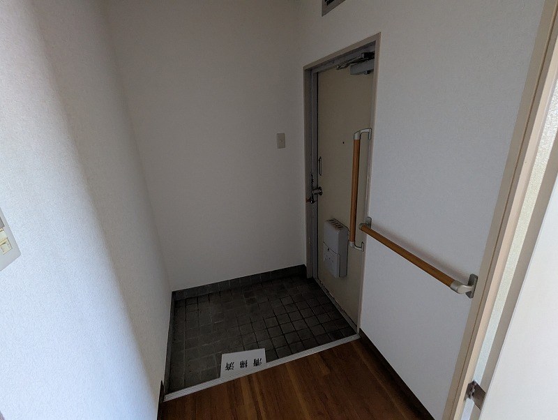 ユニライフ相模台 玄関
