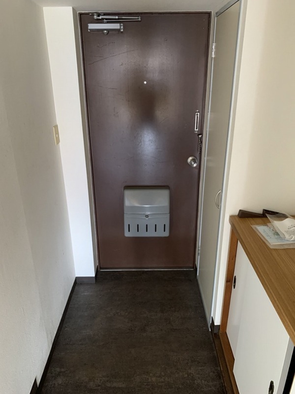 めぐみビル 玄関