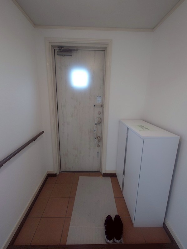 逗子５丁目戸建  玄関