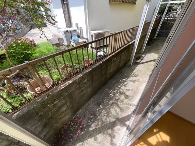 メゾン下倉田 ベランダ