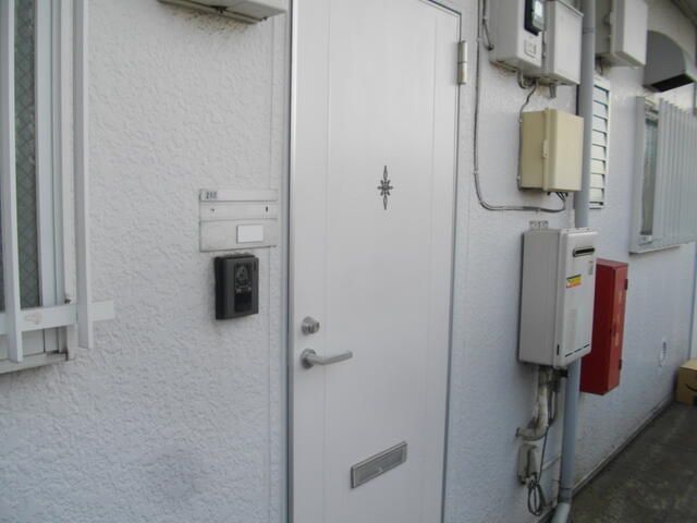 エステート　ピッコロ 玄関