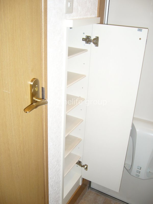 アン・ルミエール 玄関