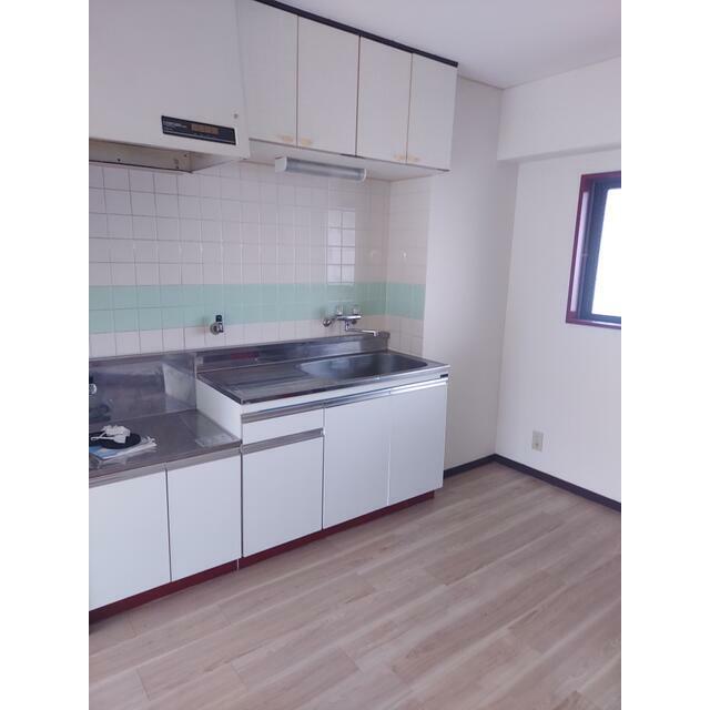 アーバンスプラザイシワタ２ キッチン