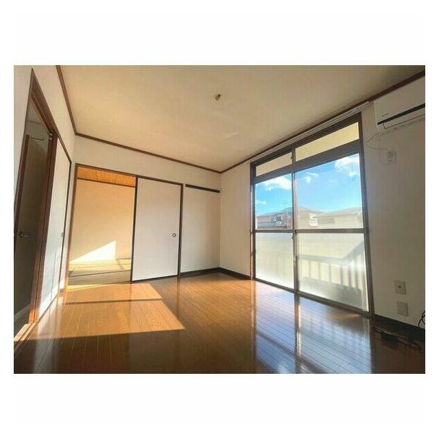 ロイヤルハイツ青木 リビング