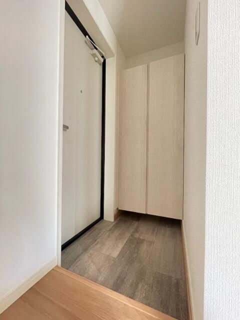 ウェルスフィールド湘南　C棟  玄関