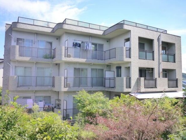 マンション３２０ 外観