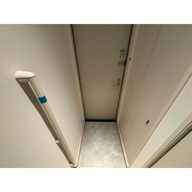 クレストール湘南 玄関