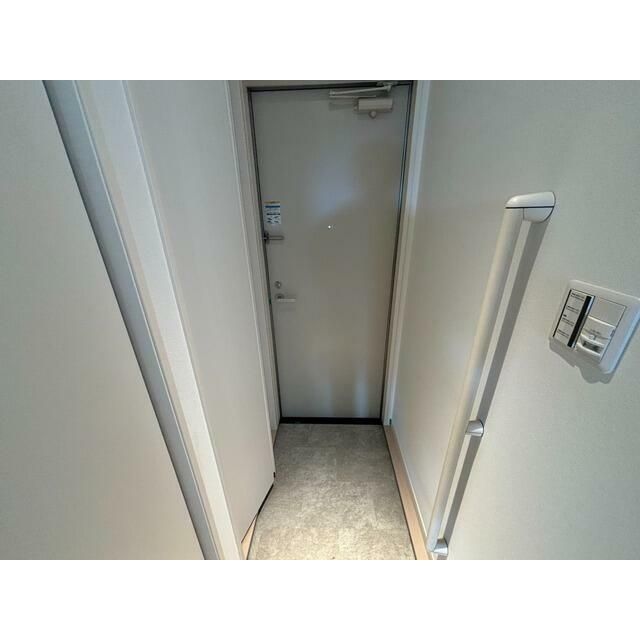 クレストール湘南 玄関