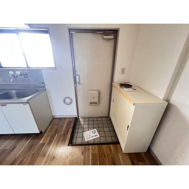 脇島ビル 玄関