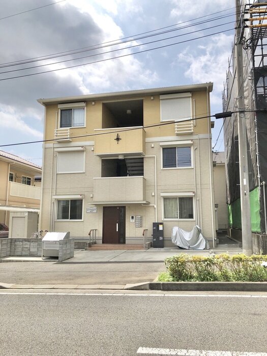ロイヤルヒルズS 302号室 外観
