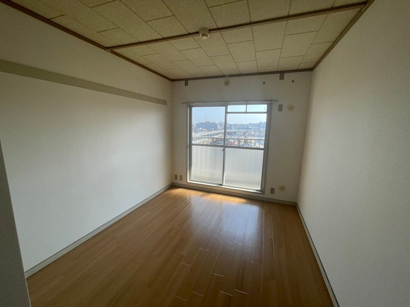 興津ハイツ リビング