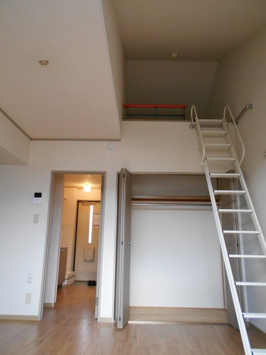 M，DRANTA その他3