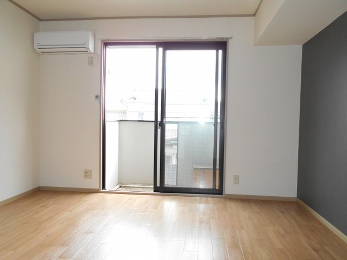 M，DRANTA リビング