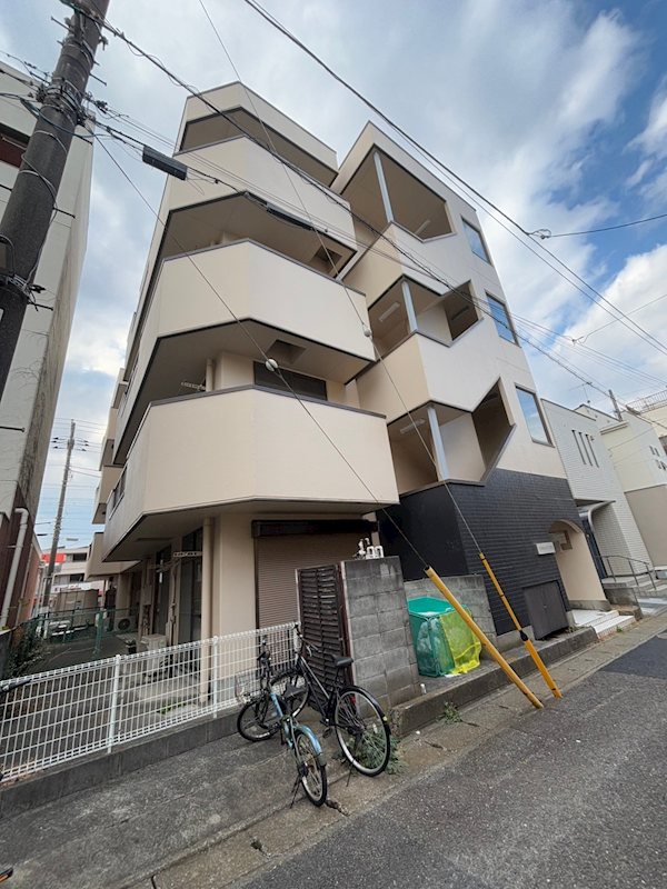 ＲＥＮＯＬＡＺＥ湘南 301号室 外観