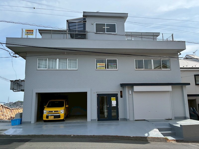 コンブロンビル 401号室 外観