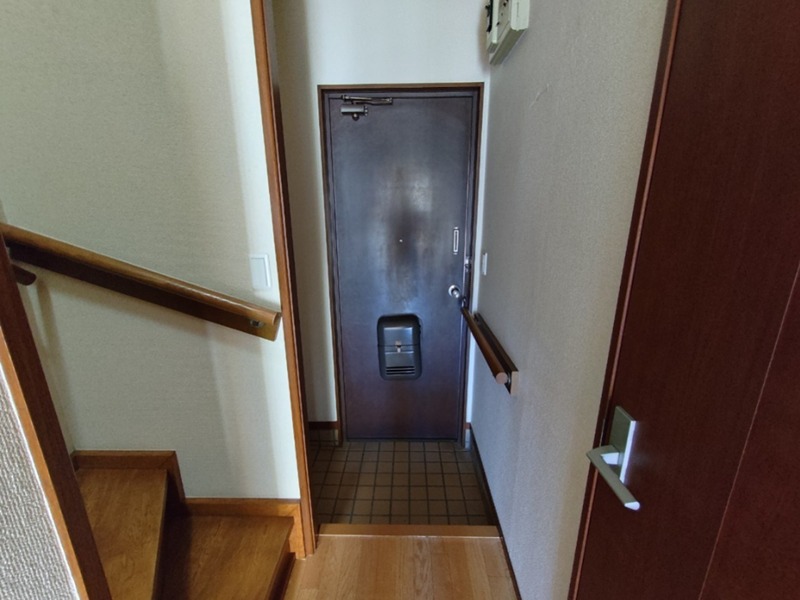 パルデンス松尾A棟   玄関