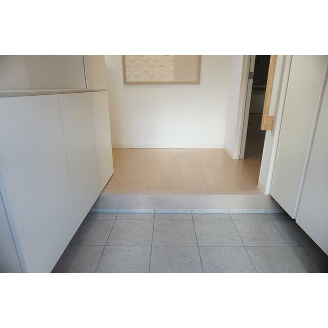 ヒルズガーデン湘南羽鳥 玄関