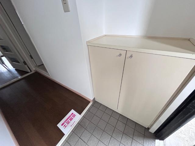 ロイヤルメゾン高森 玄関