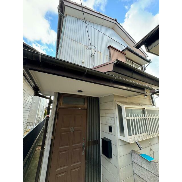 新橋町貸家 玄関