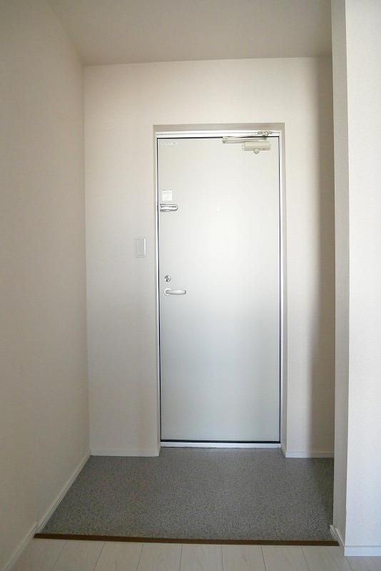 ソフィアエヌ湘南平塚 玄関