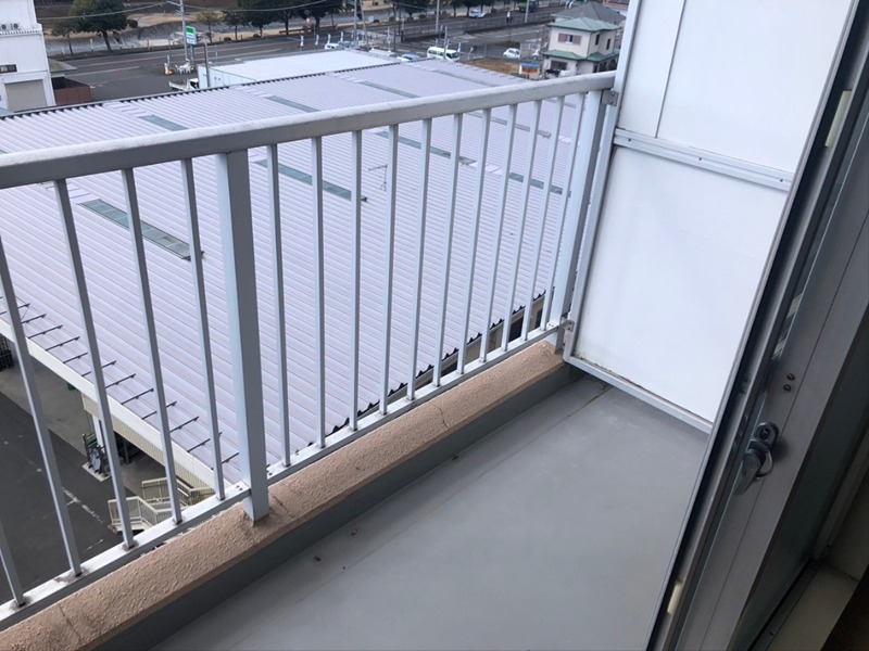 秦野パークアベニュー　A棟 ベランダ