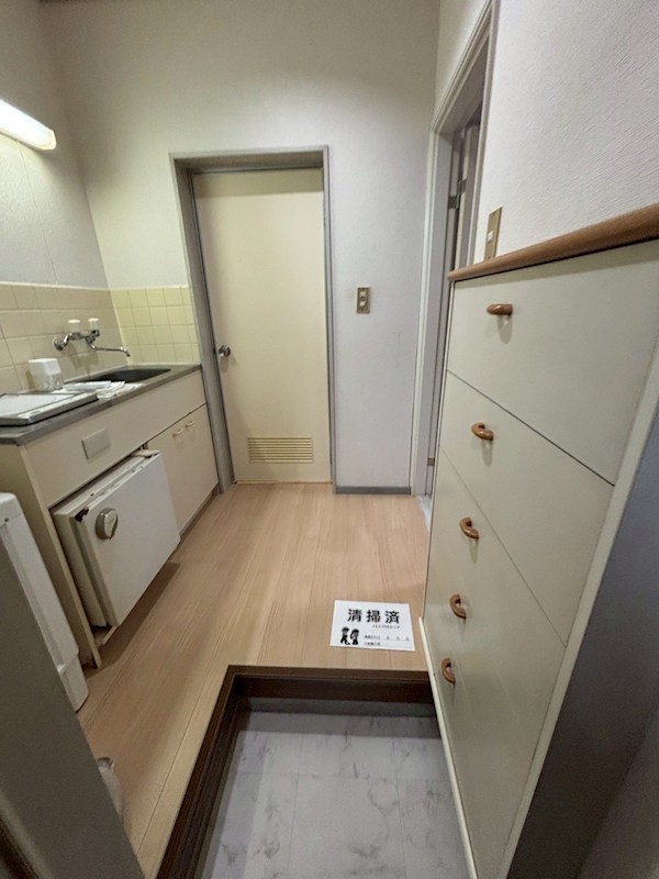 ドルフ鶴巻Ｎｏ．１４ 玄関