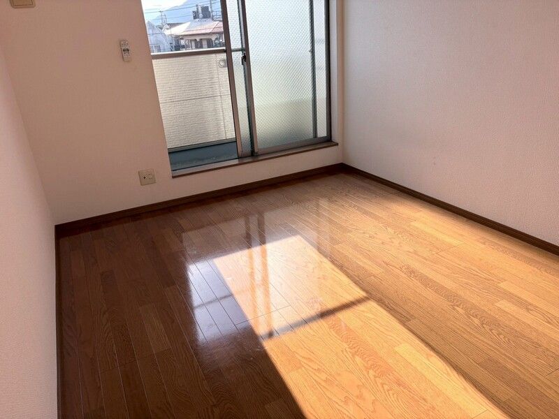 ガイア春日町 リビング