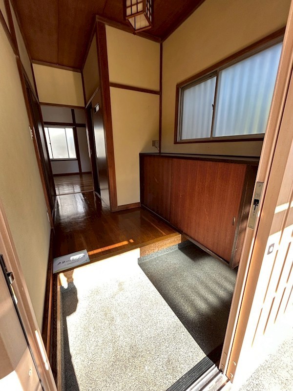 桂台西１丁目貸家 玄関