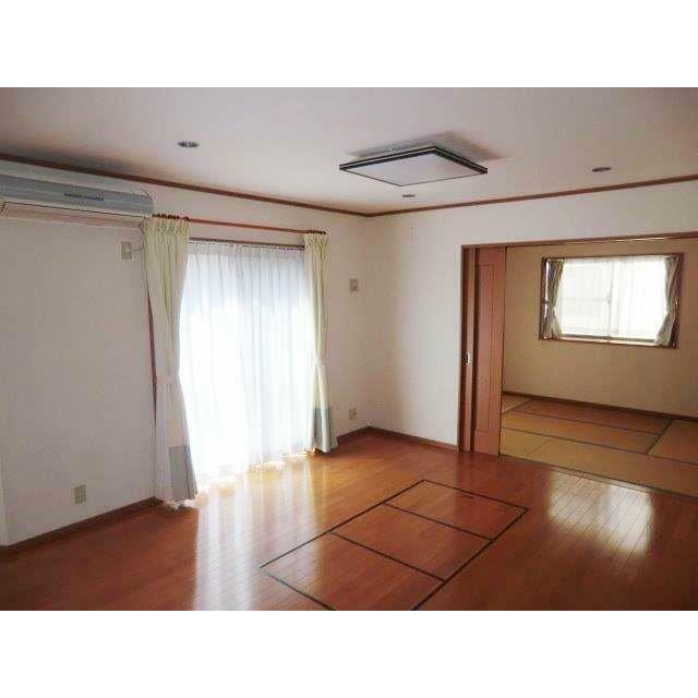 戸室戸建 リビング