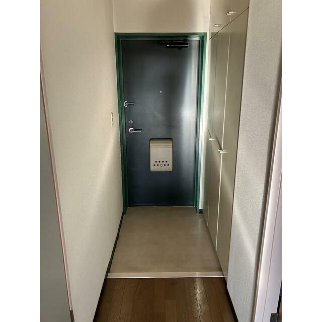 ブランドール湘南 玄関