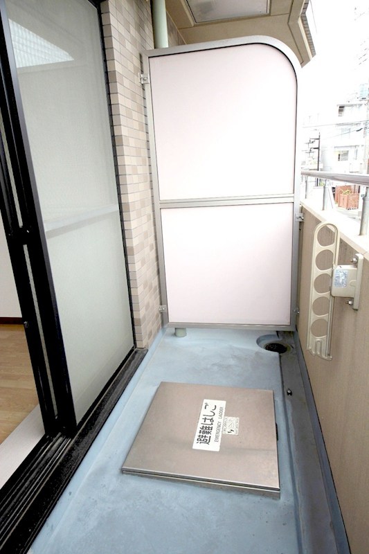 サンハウスユウ伊勢原 ベランダ