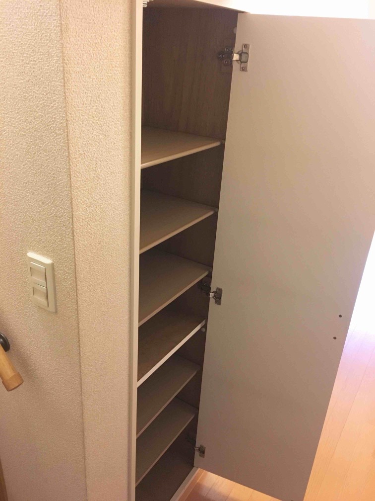 レオネクストリバーセブン 玄関