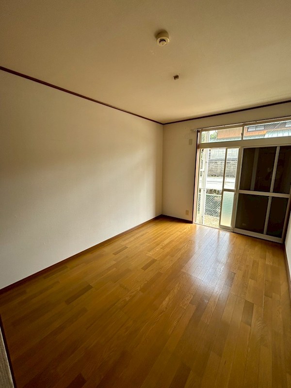 ローズガーデンA リビング