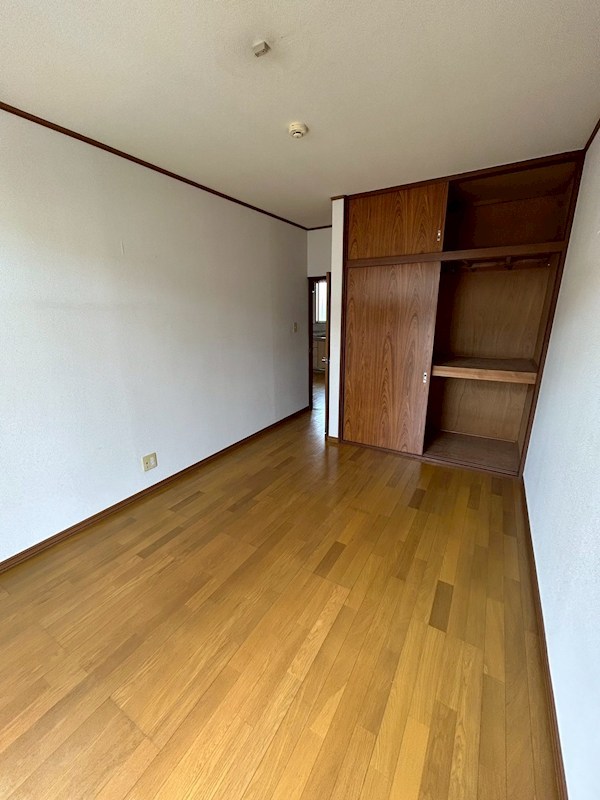 ローズガーデンA ベッドルーム