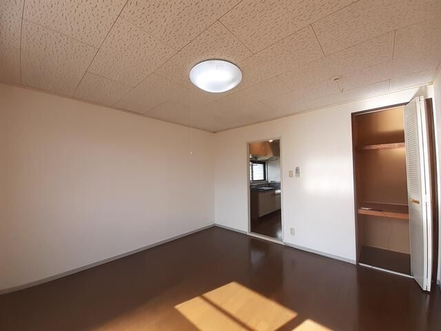 サンヒルズ室町Ⅲ ベッドルーム