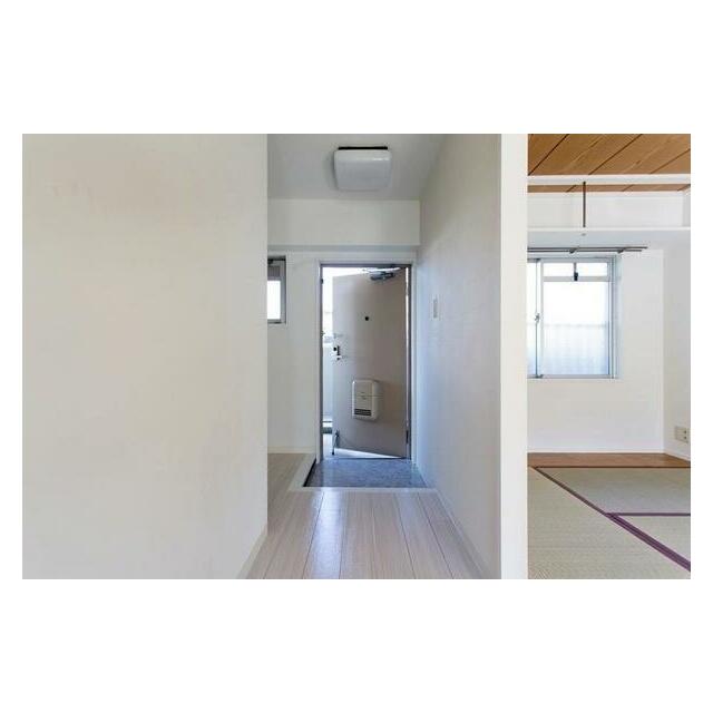 ビレッジハウス二宮１号棟 玄関