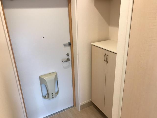 セレーヌ泉Ｂ 玄関
