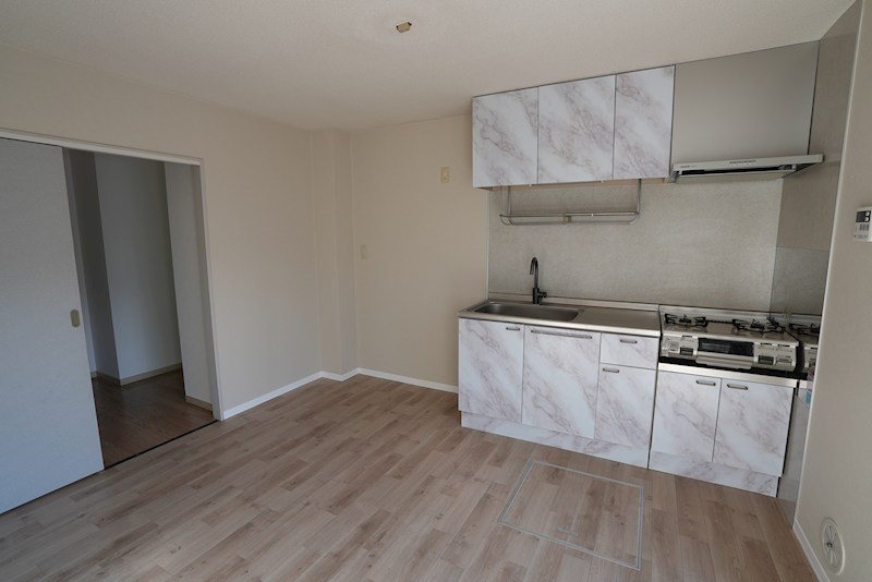 サンビーチ湘南C 玄関