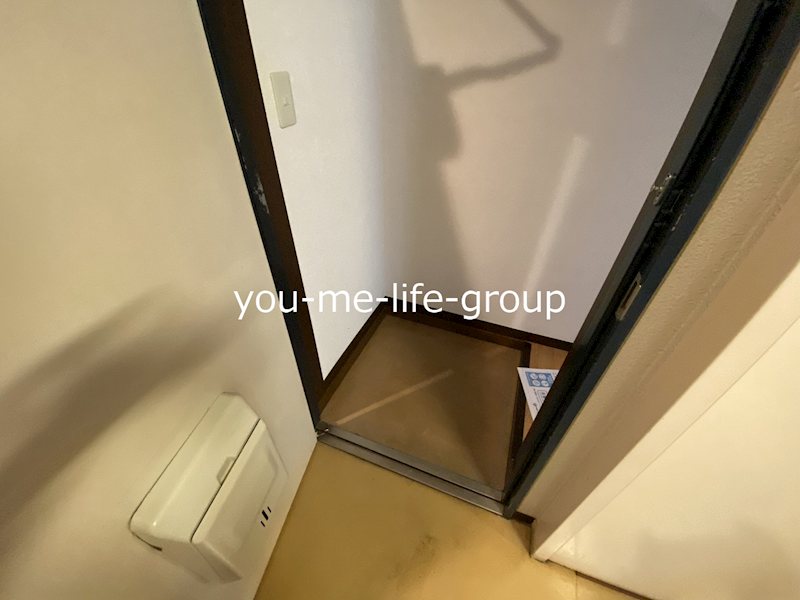 タナック秦野 玄関