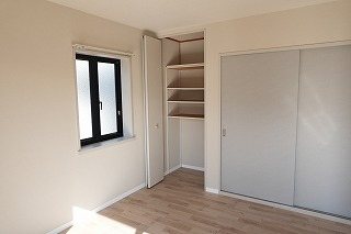 サンビーチ湘南C 玄関