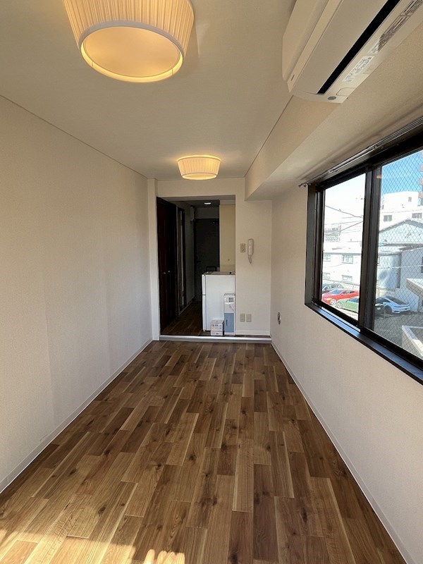 NKビル ベッドルーム