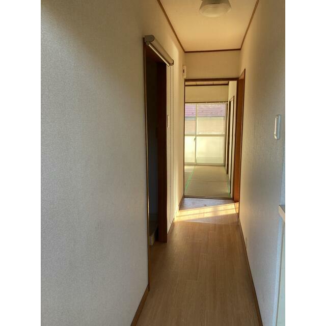 ビューハウスやわた 玄関