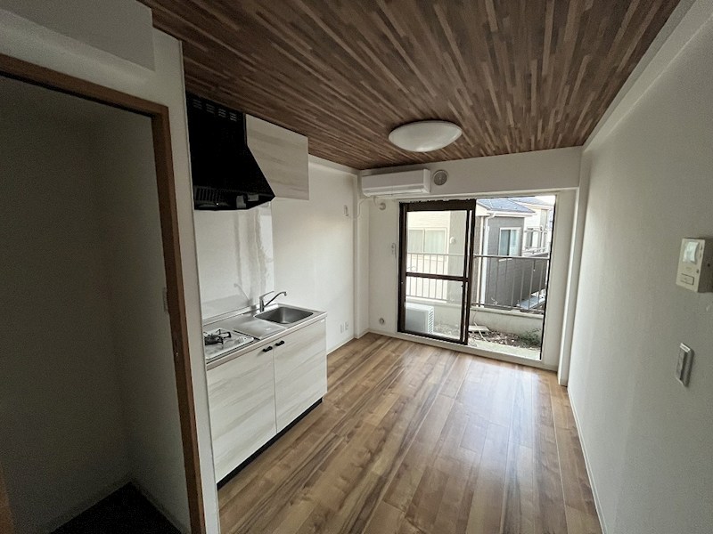 ワコーレエレガンス鶴巻温泉第一 リビング