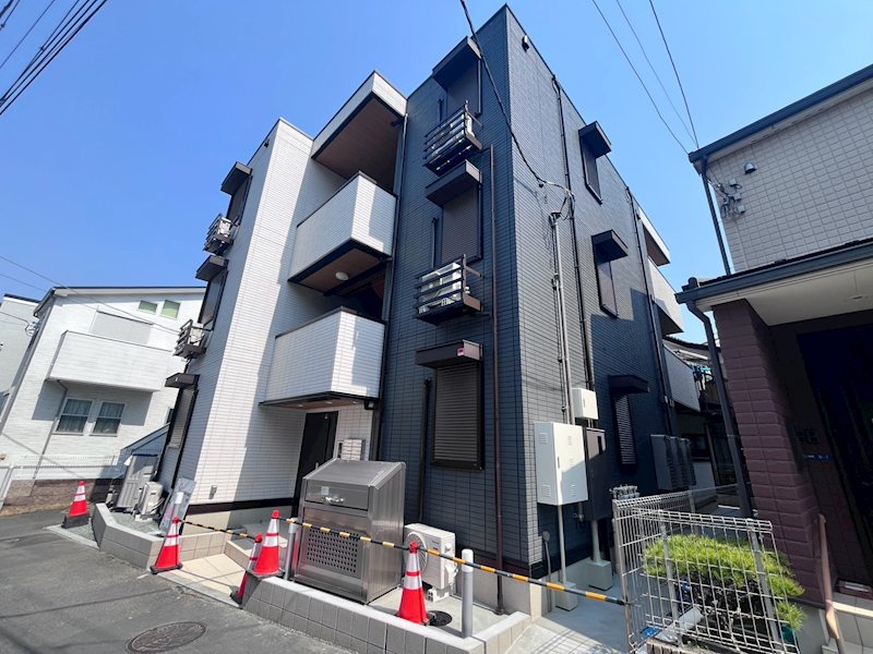 エーデル赤松町 201号室 外観