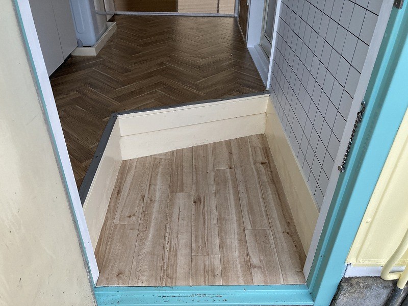 ルミエールＢ棟 玄関