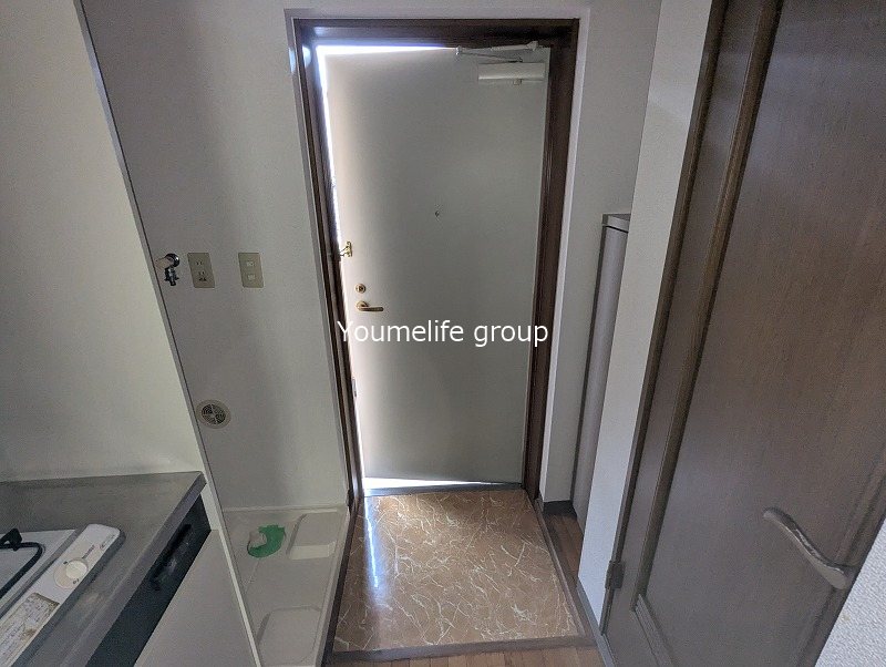 アヴェニール本厚木 玄関