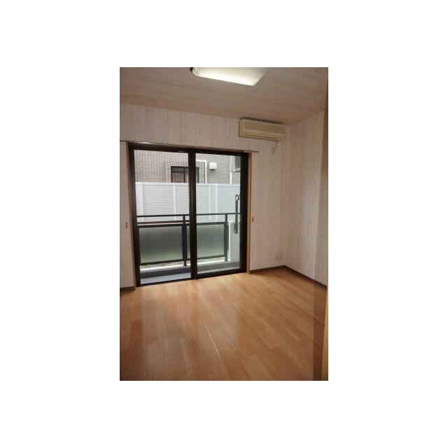 グローリィ湘南 リビング